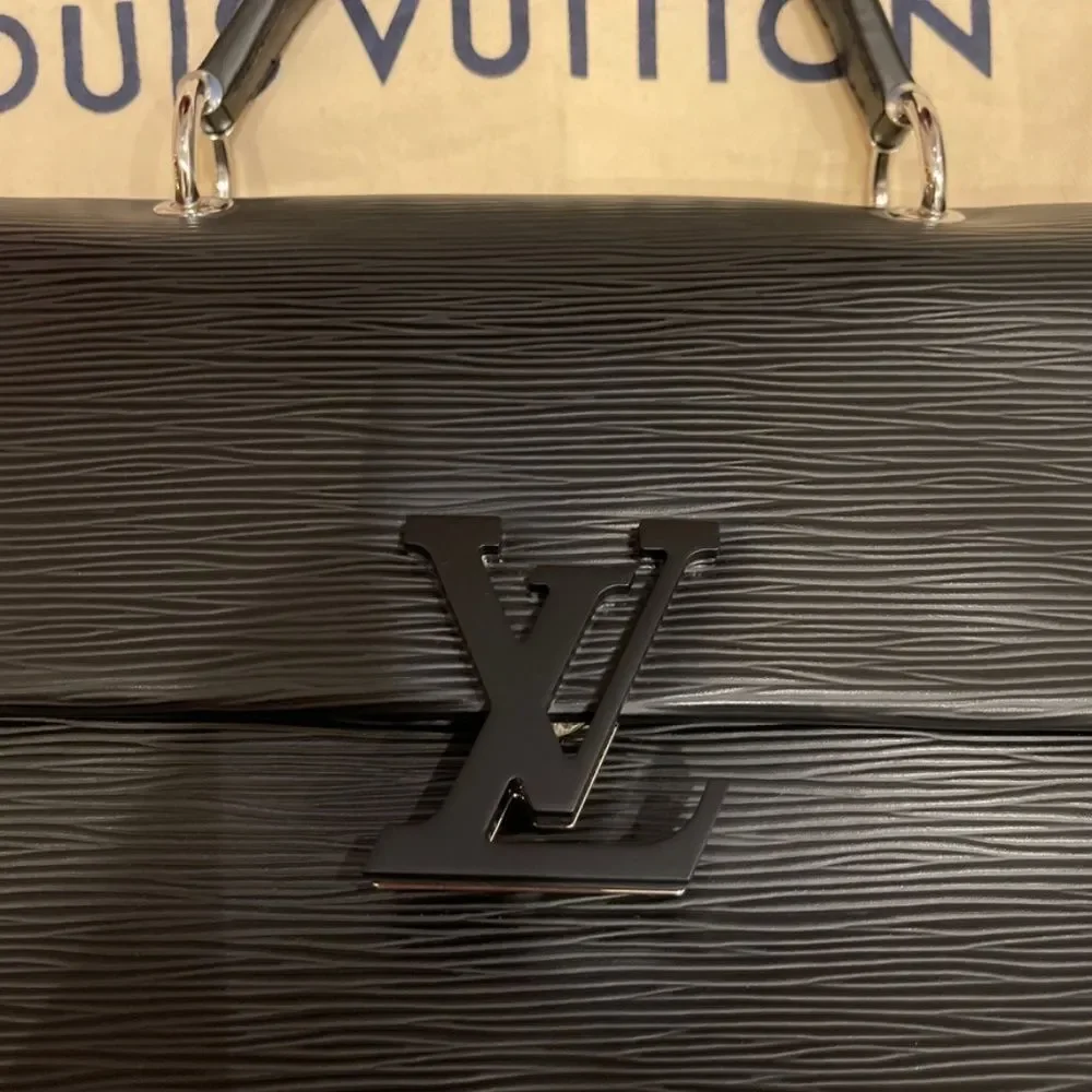Louis Vuitton Grenelle PM